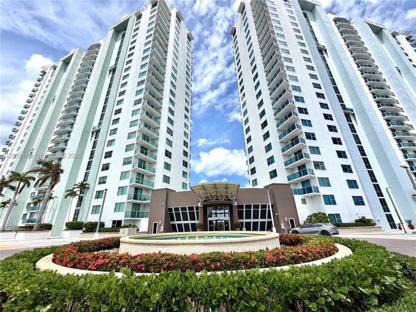 2641 N Flamingo Rd, Sunrise FL 33323