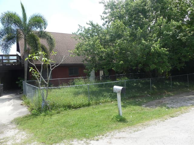 6640 Riggers Road, Lake Worth FL 33462 - Lake Worth, FL - Photo 2