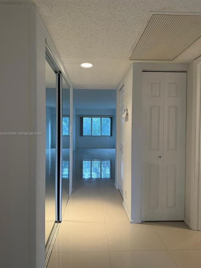 1300 SW 125th Ave # 404K, Pembroke Pines FL 33027 - Pembroke Pines, FL - Photo 2