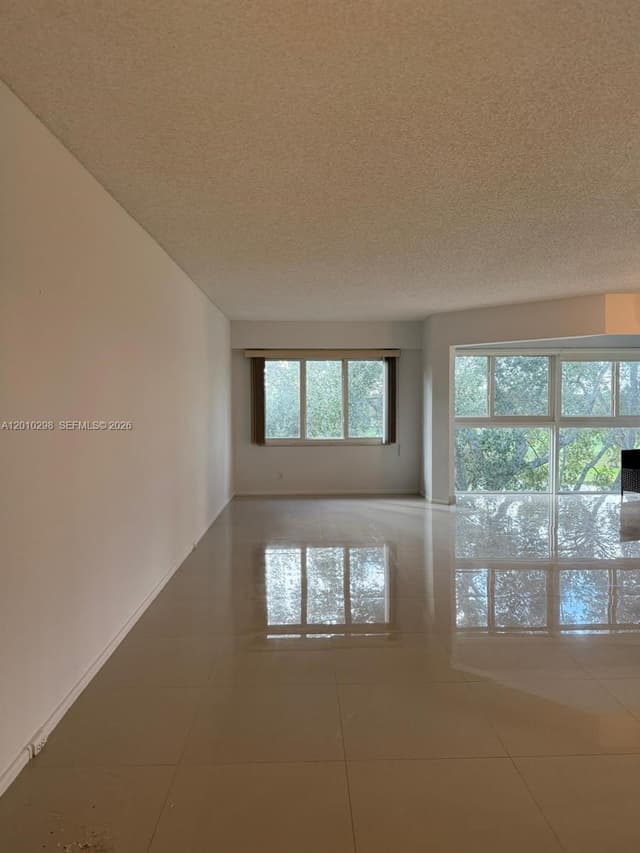 1300 SW 125th Ave # 404K, Pembroke Pines FL 33027 - Pembroke Pines, FL - Photo 5