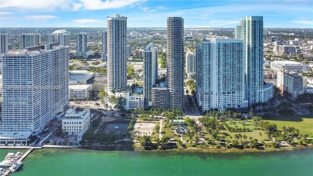 488 NE 18th St # 301, Miami FL 33132 - Miami, FL - Photo 2