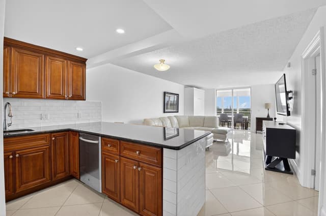 5500 NW 2nd Avenue # 718, Boca Raton FL 33487 - Boca Raton, FL - Photo 2