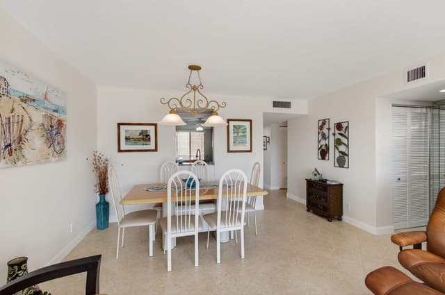 7006 Huntington Lane # 404, Delray Beach FL 33446 - Delray Beach, FL - Photo 5