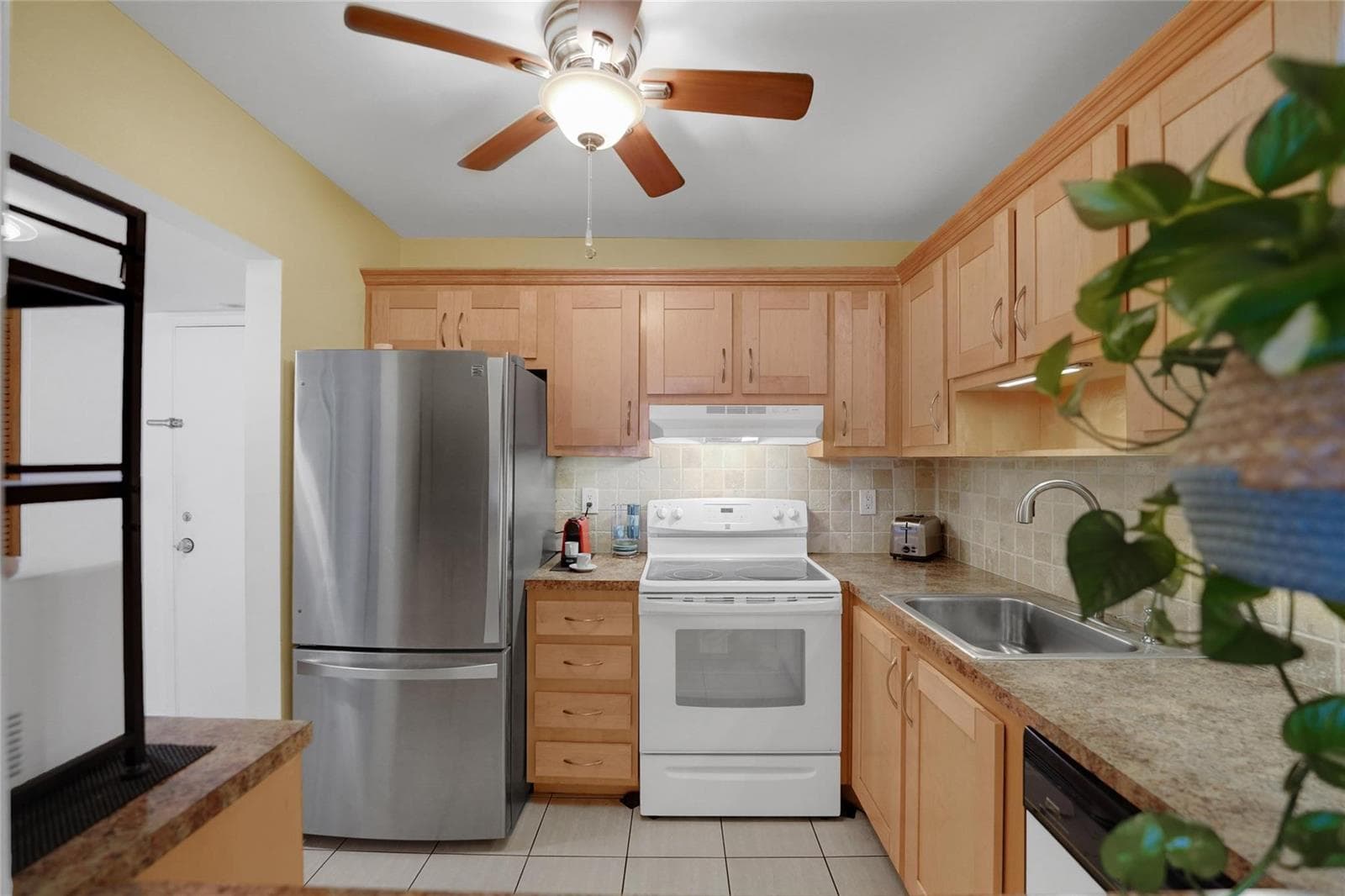 257 S Cypress Road # 401, Pompano Beach FL 33060 - Pompano Beach, FL - Photo 1
