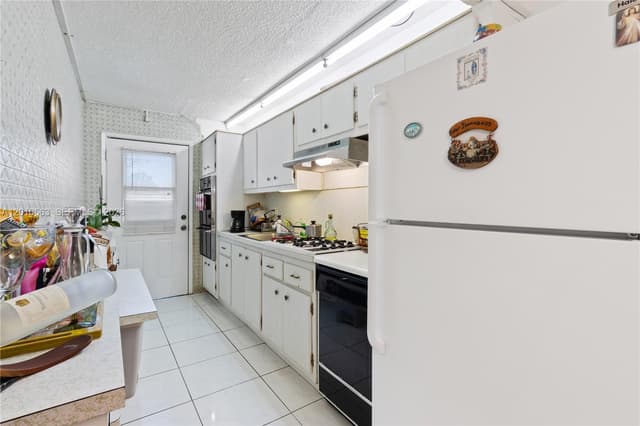 165 NE 203rd Ter # C20, Miami Gardens FL 33179 - Miami Gardens, FL - Photo 6