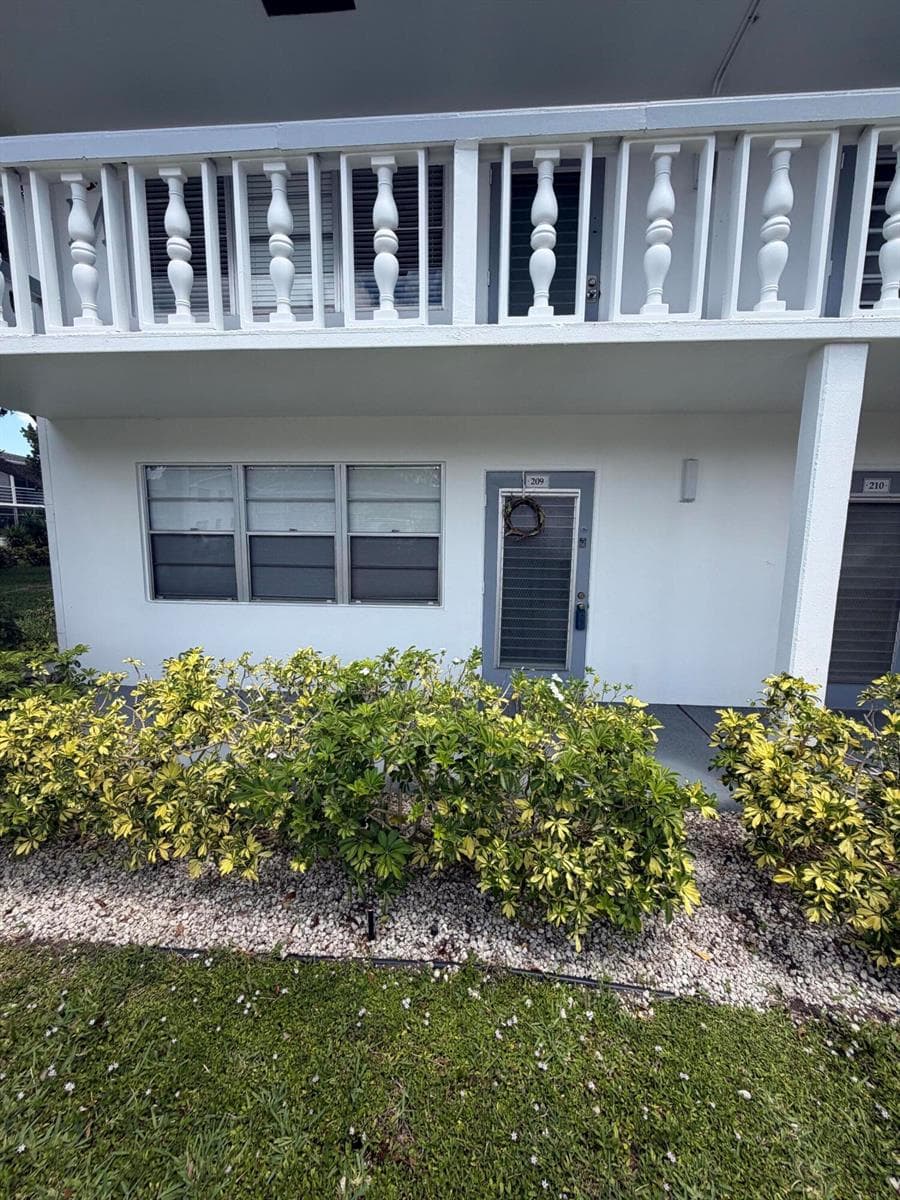 209 Newport M # 209, Deerfield Beach FL 33442 - Deerfield Beach, FL - Photo 1