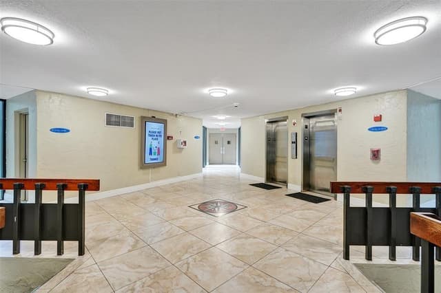 4222 Inverrary Boulevard # 4116, Lauderhill FL 33319 - Lauderhill, FL - Photo 2