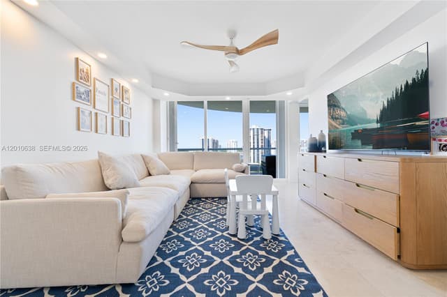 7000 Island Blvd # 1402, Aventura FL 33160 - Aventura, FL - Photo 3