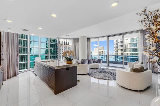 200 Biscayne Boulevard Way # 4401, Miami FL 33131 - Miami, FL - Photo 3