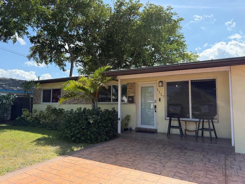 1117 SW 22nd Avenue, Fort Lauderdale FL 33312
