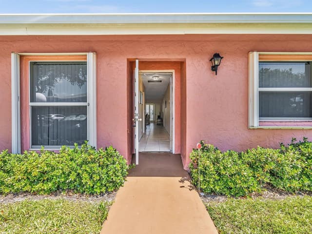 1610 NW 18th Avenue # 96d, Delray Beach FL 33445 - Delray Beach, FL - Photo 2