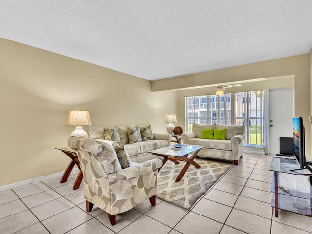 1610 NW 18th Avenue # 96d, Delray Beach FL 33445 - Delray Beach, FL - Photo 5