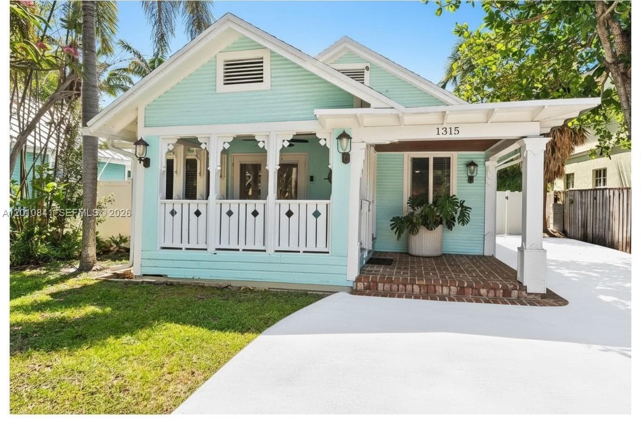 1315 NE 5th Ter, Fort Lauderdale FL 33304