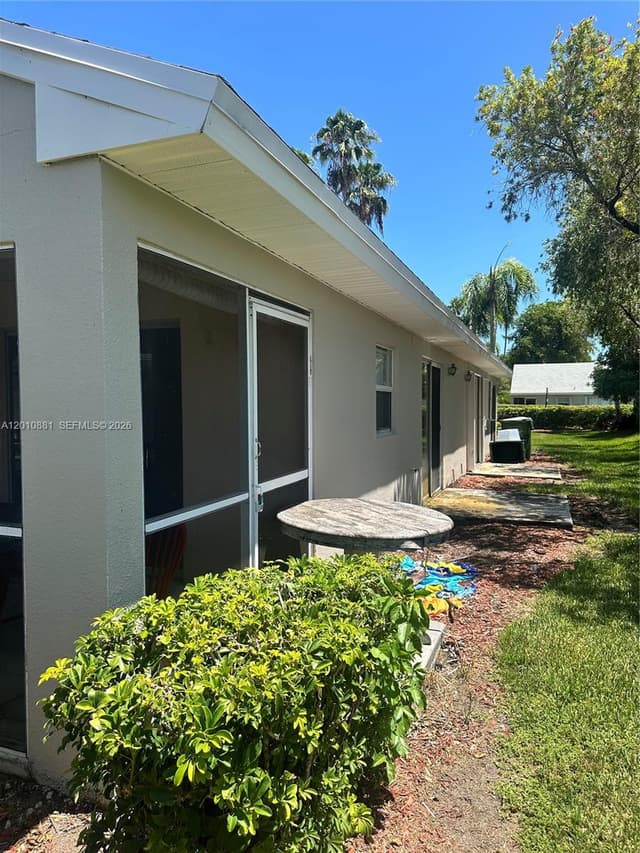 472 SE 22nd Dr, Homestead FL 33033 - Homestead, FL - Photo 5