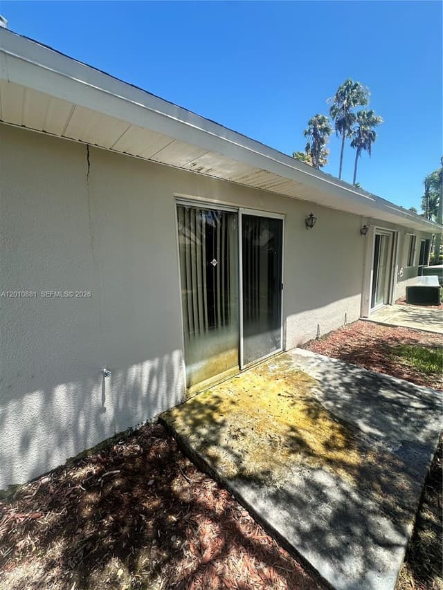 472 SE 22nd Dr, Homestead FL 33033 - Homestead, FL - Photo 4