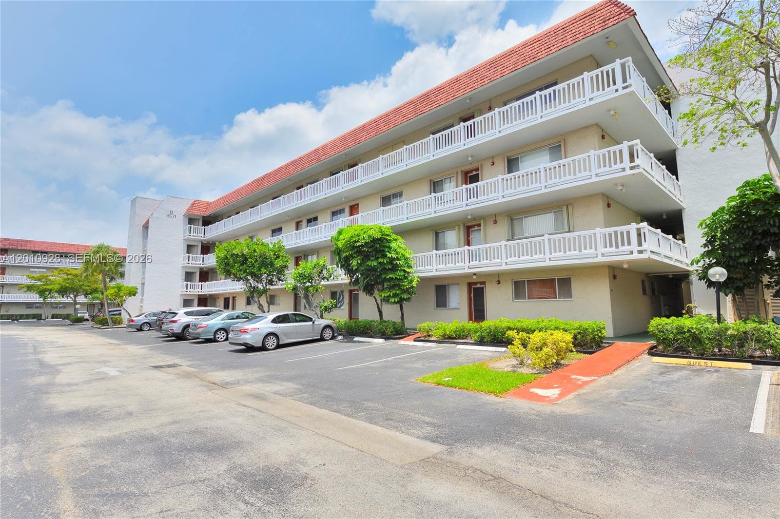 3571 Inverrary Dr # 202, Lauderhill FL 33319 - Lauderhill, FL - Photo 1