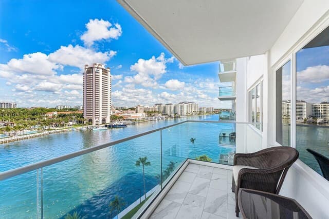 701 E Camino Real Apt 9g, Boca Raton FL 33432 - Boca Raton, FL - Photo 2
