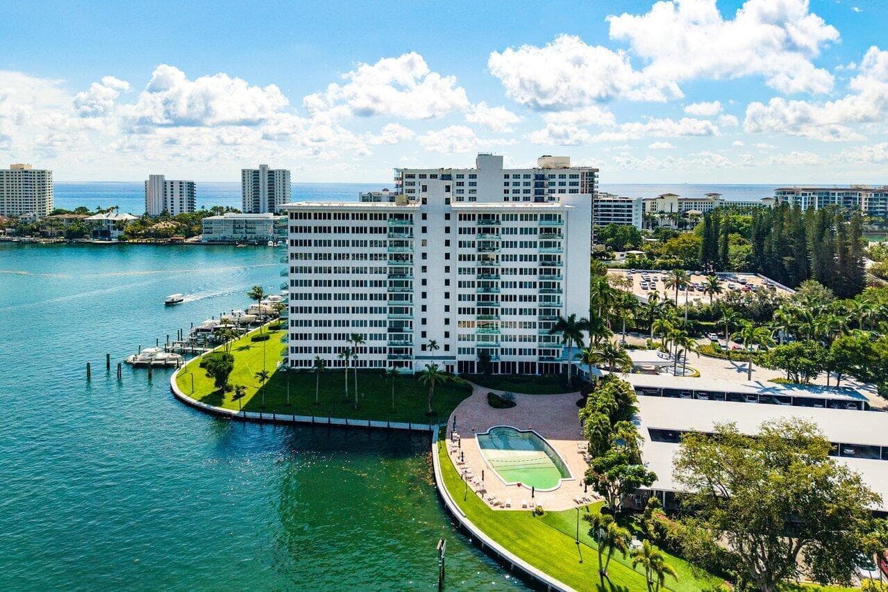 701 E Camino Real Apt 9g, Boca Raton FL 33432 - Boca Raton, FL - Photo 1