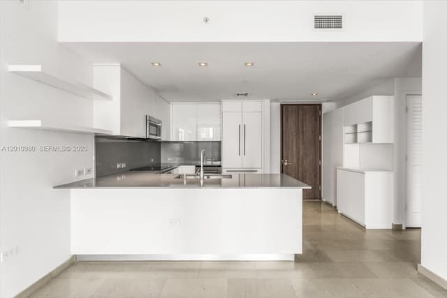 68 SE 6th St # 2304, Miami FL 33131 - Miami, FL - Photo 3