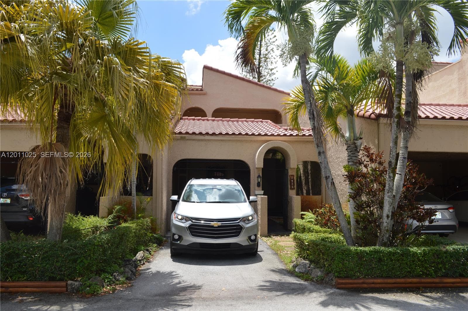 3932 Estepona Ave, Doral FL 33178