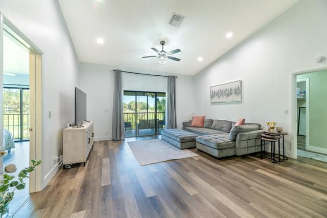 5142 Fountains Drive S, Lake Worth FL 33467 - Lake Worth, FL - Photo 5