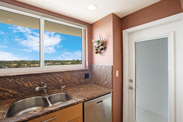 333 Sunset Drive # 503, Fort Lauderdale FL 33301 - Fort Lauderdale, FL - Photo 6