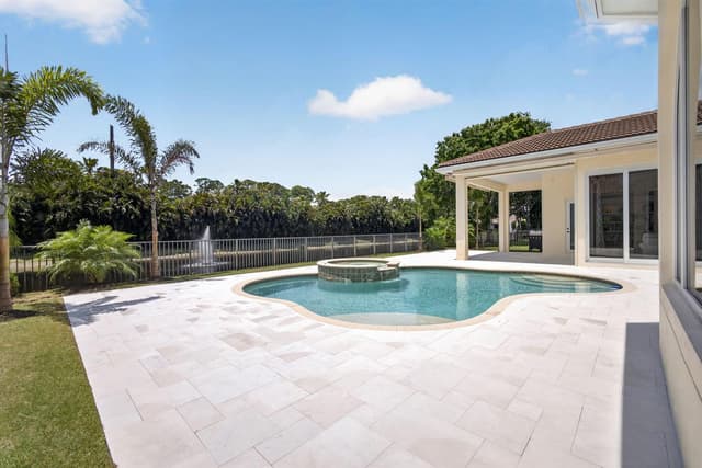 4131 Venetia Way, Palm Beach Gardens FL 33418 - Palm Beach Gardens, FL - Photo 5