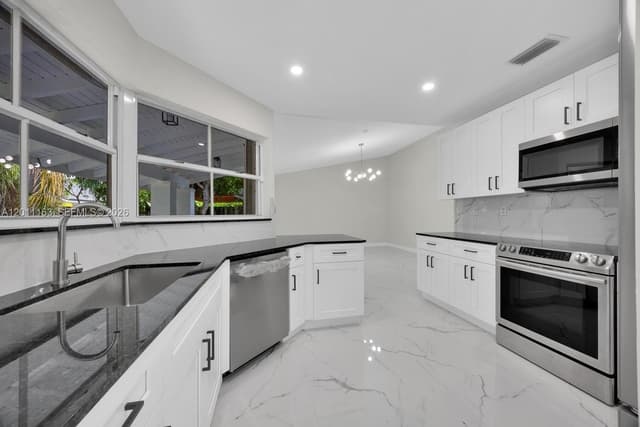 8503 SW 83rd St, Miami FL 33143 - Miami, FL - Photo 7