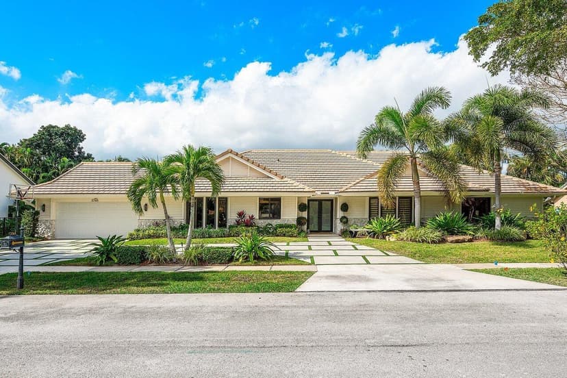 3765 Kings Way, Boca Raton FL 33434