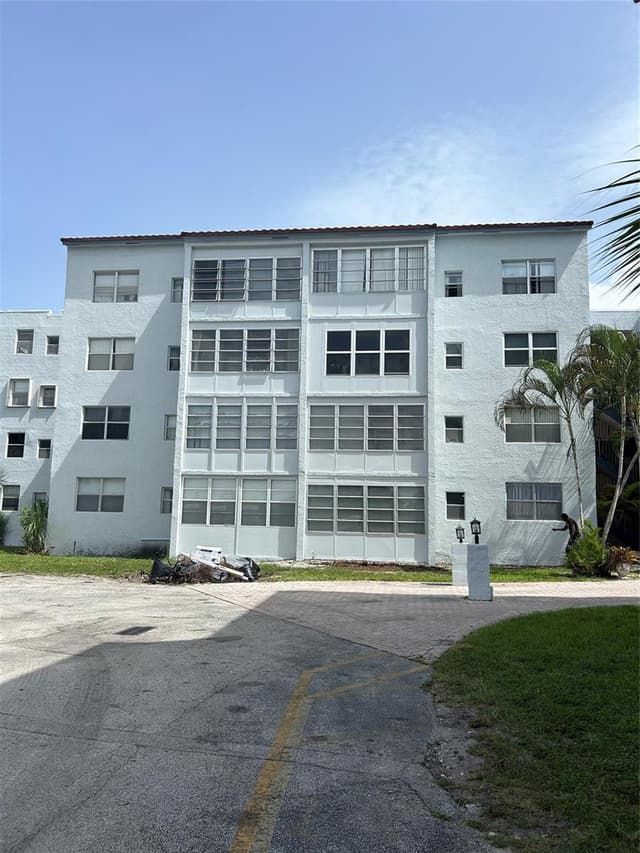 2860 Somerset Drive # 311k, Lauderdale Lakes FL 33311 - Lauderdale Lakes, FL - Photo 3