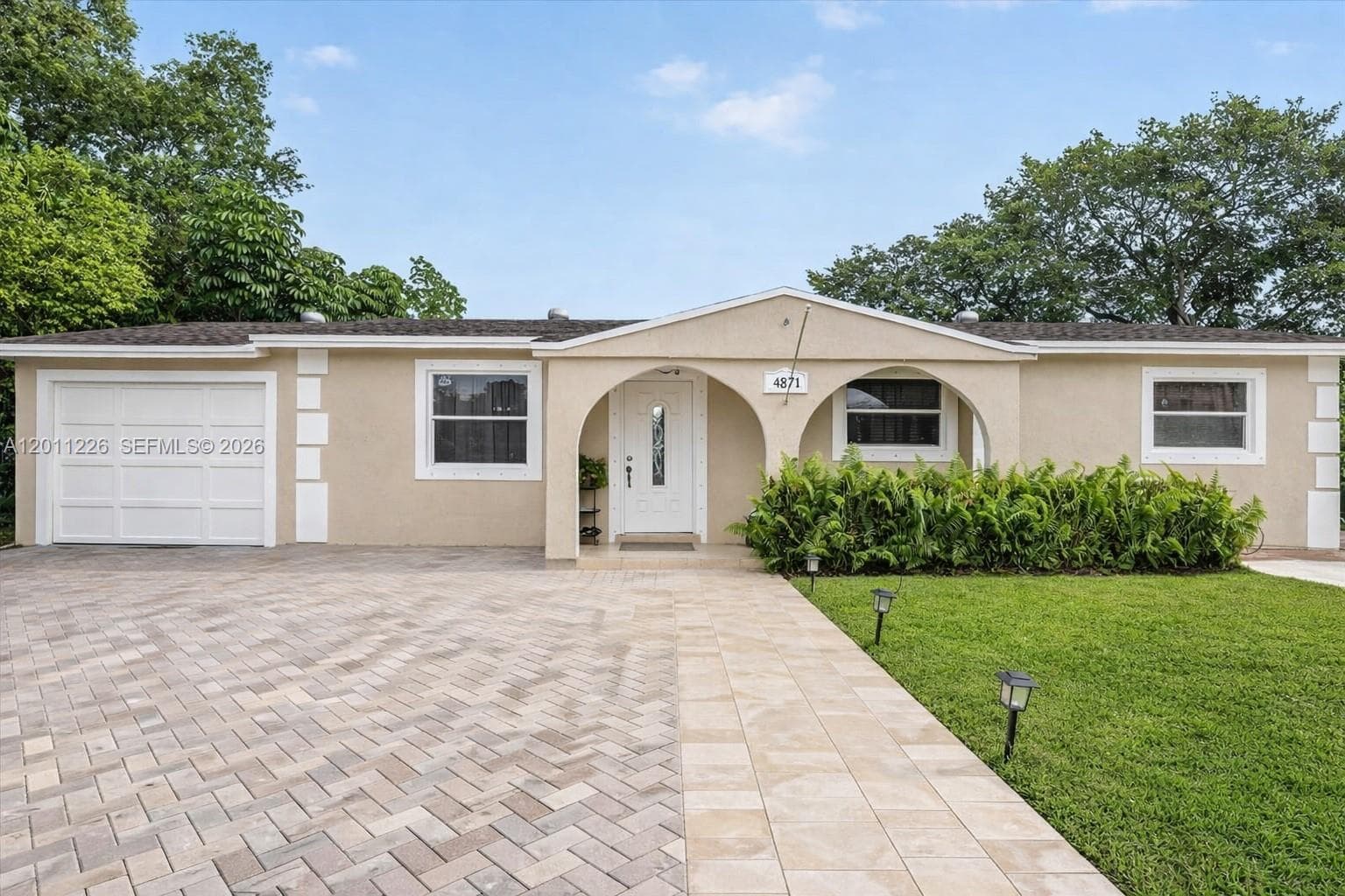4271 NW 192nd St, Miami Gardens FL 33055 - Miami Gardens, FL - Photo 1