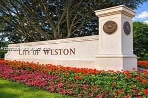 16168 Laurel Dr # 201, Weston FL 33326