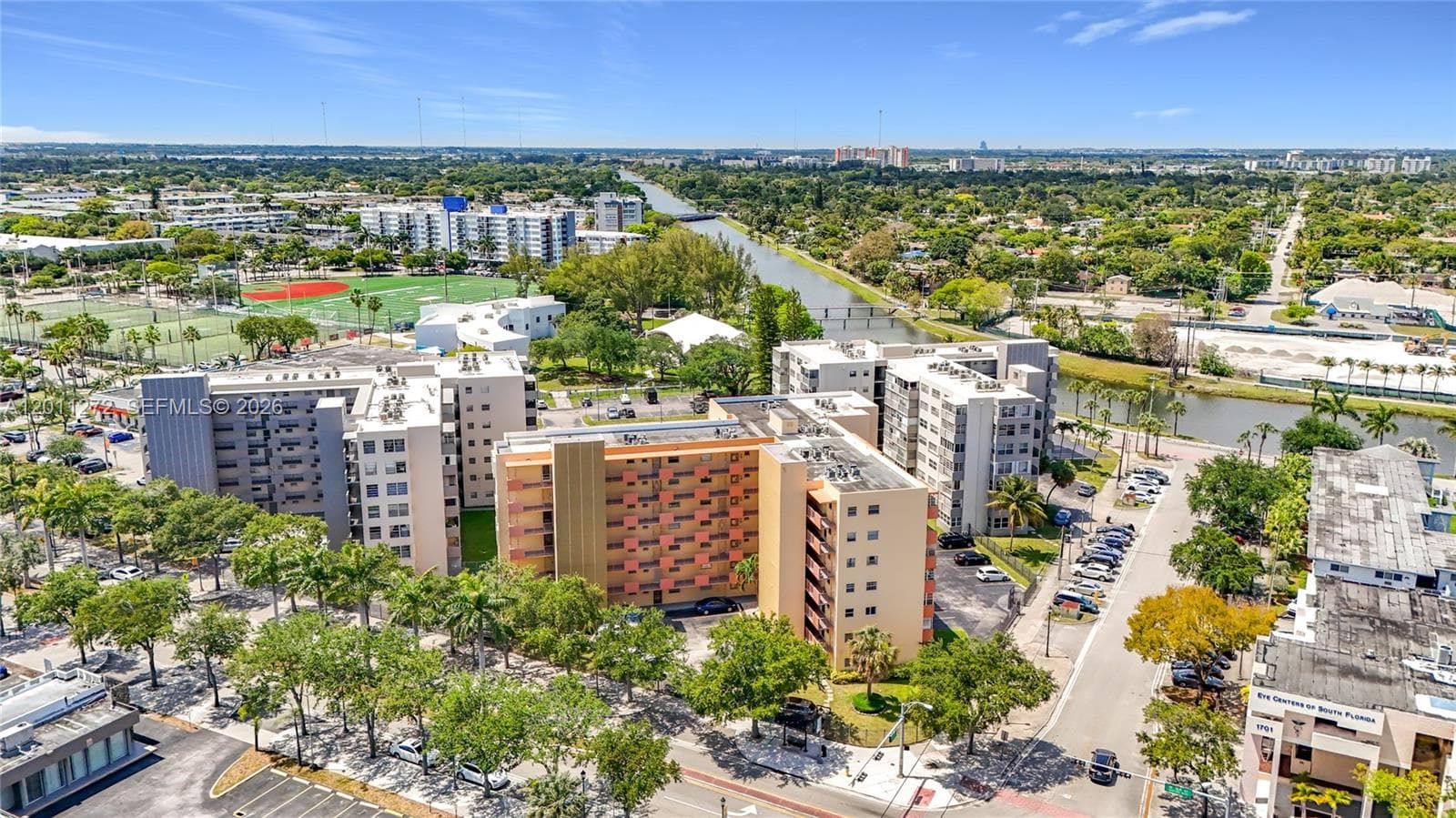 16400 NE 17th Ave # 206, North Miami Beach FL 33162 - North Miami Beach, FL - Photo 1