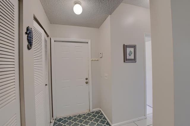 6563 Via Regina, Boca Raton FL 33433 - Boca Raton, FL - Photo 3