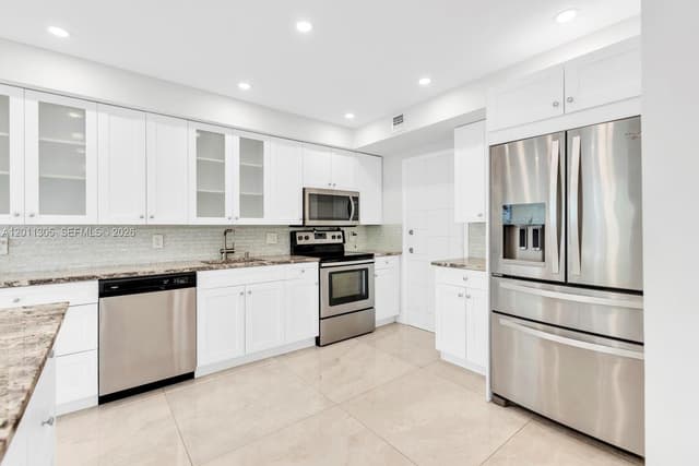 300 Diplomat Pkwy # 204, Hallandale Beach FL 33009 - Hallandale Beach, FL - Photo 2