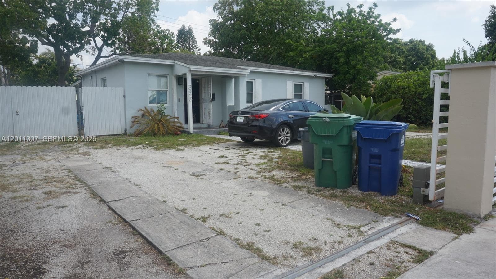 335 NW 187th St, Miami Gardens FL 33169 - Miami Gardens, FL - Photo 1