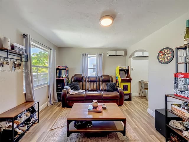 800 NW 17th Ter, Pompano Beach FL 33069 - Pompano Beach, FL - Photo 5