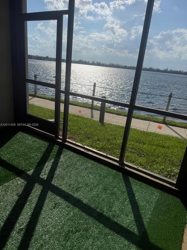 109 Lake Emerald Dr # 102, Oakland Park FL 33309 - Oakland Park, FL - Photo 2