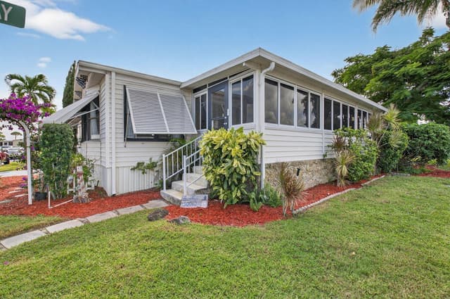 50012 Hacha, Boynton Beach FL 33436 - Boynton Beach, FL - Photo 2