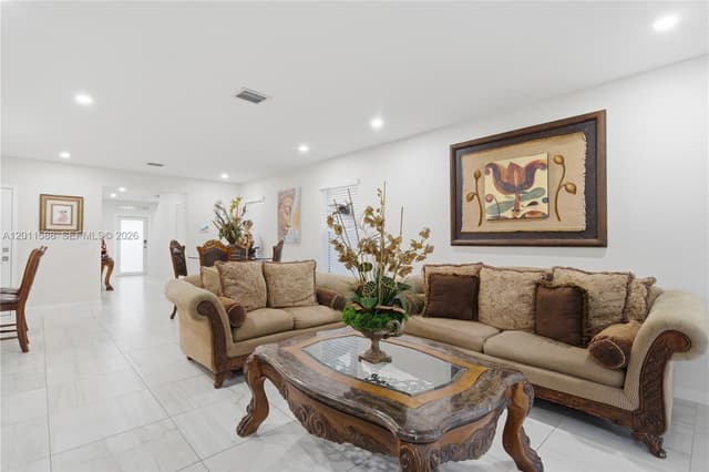 439 NE 6th Pl, Florida City FL 33034 - Florida City, FL - Photo 5