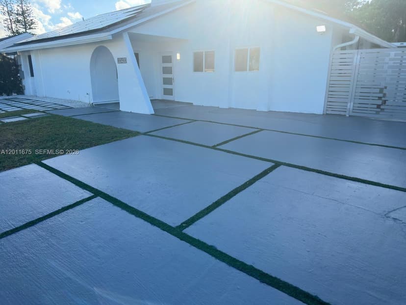20420 SW 122nd Pl, Miami FL 33177