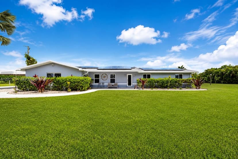 21175 SW 232nd St, Miami FL 33170
