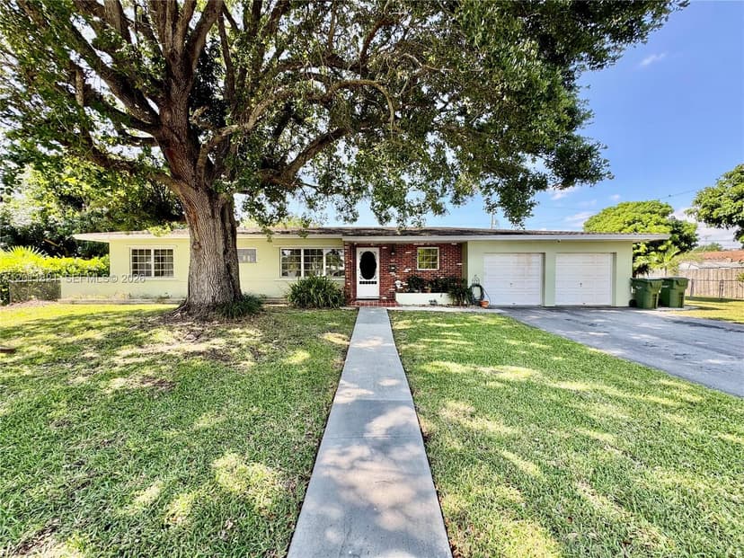 434 NW 20th St, Homestead FL 33030
