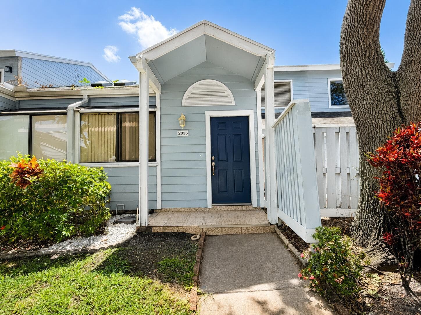 2035 Winners Circle, North Lauderdale FL 33068