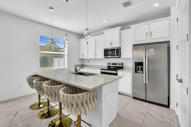 7268 Lenora Lane, Lake Worth FL 33467 - Lake Worth, FL - Photo 4