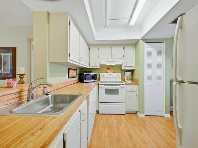 6625 S Oriole Boulevard # 2040, Delray Beach FL 33446 - Delray Beach, FL - Photo 6