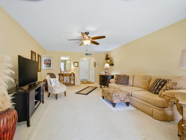 6625 S Oriole Boulevard # 2040, Delray Beach FL 33446 - Delray Beach, FL - Photo 3