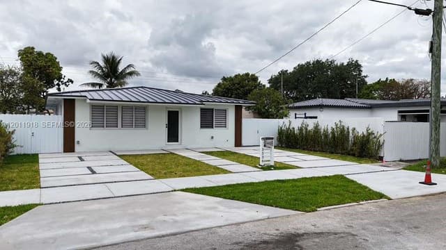 3536 NW 14th Ter, Miami FL 33125 - Miami, FL - Photo 3