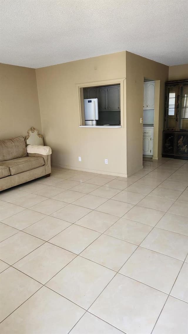 102 Andover D, West Palm Beach FL 33417 - West Palm Beach, FL - Photo 3