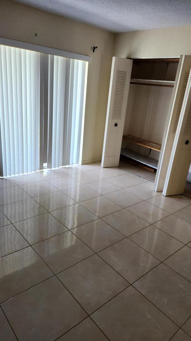 102 Andover D, West Palm Beach FL 33417 - West Palm Beach, FL - Photo 4